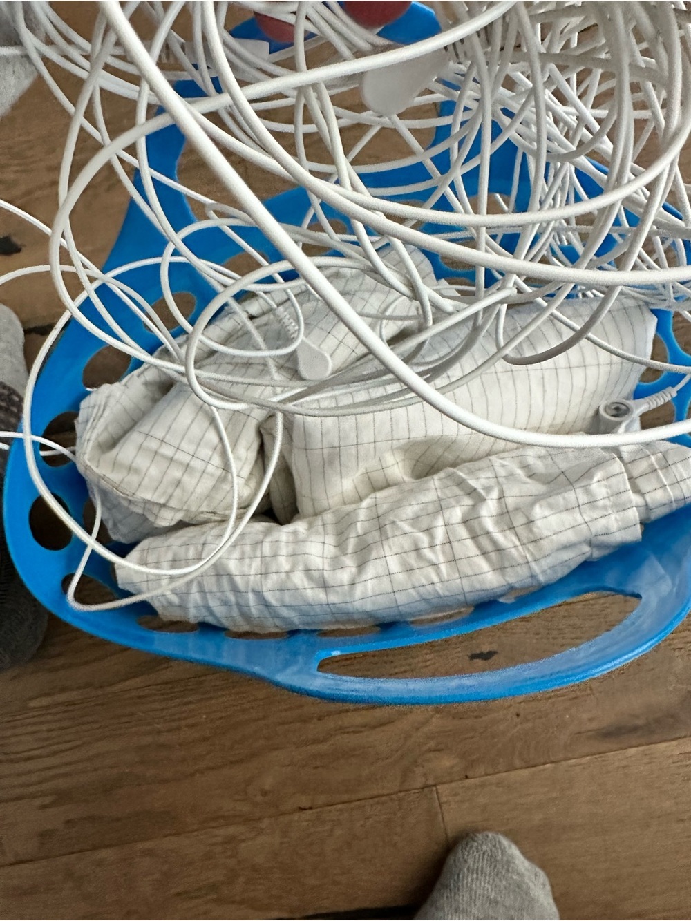 Grounding well sheets x3 ( plus sock pair )